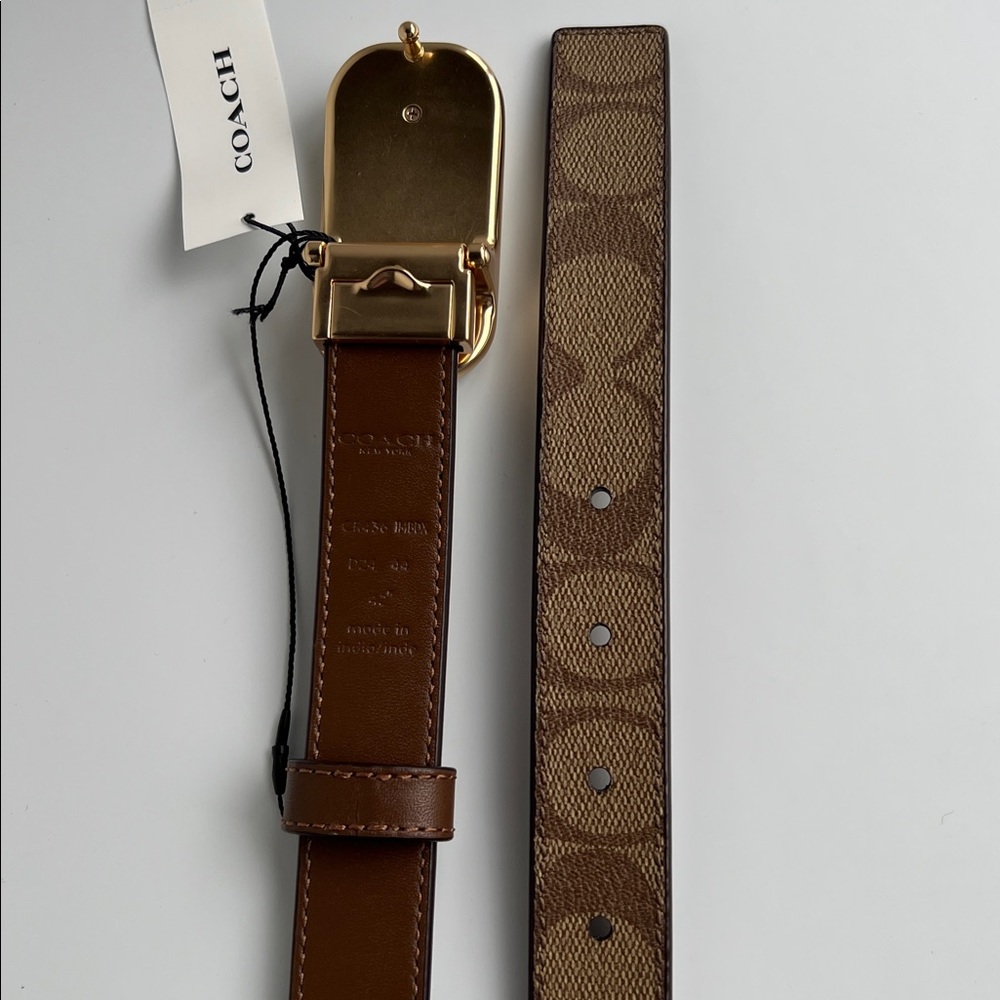 Coach Signature Buckle Cut To Size Morgan Belt - Picture 9 of 17